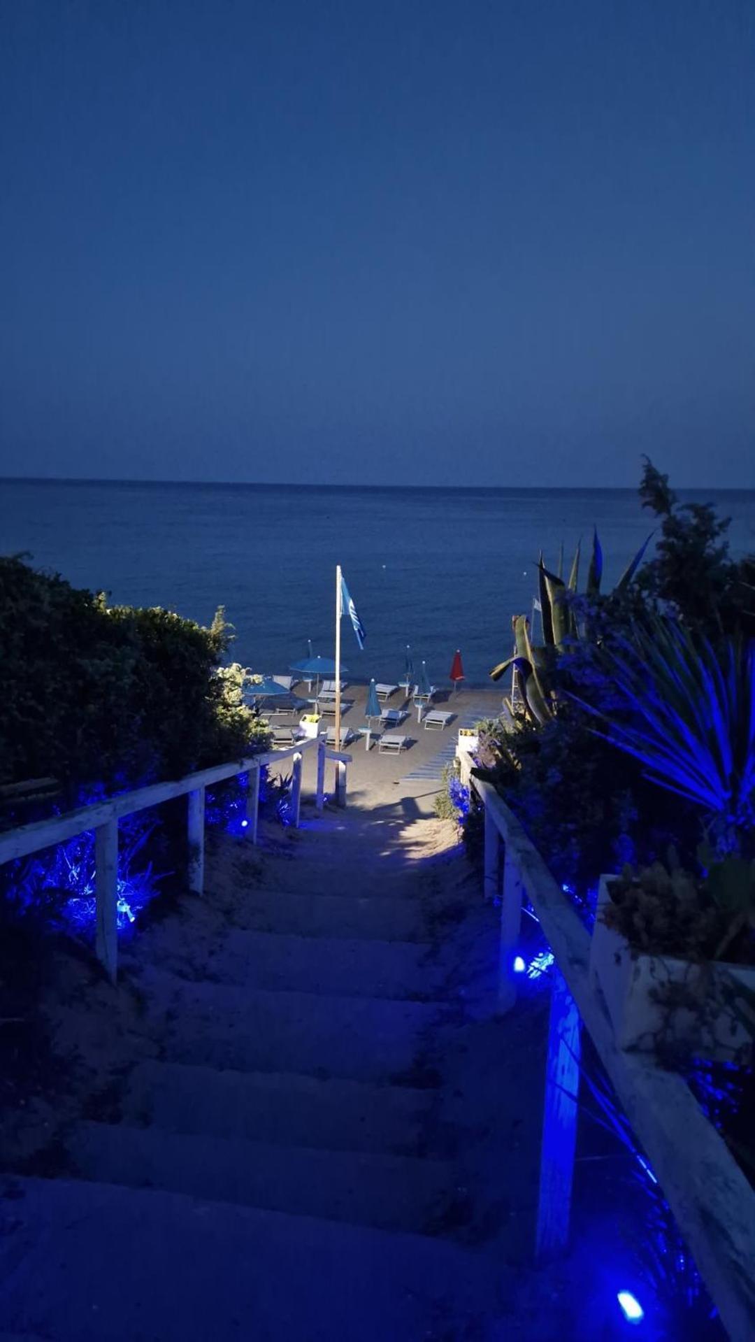 Hotel Caraibisiaco Sul Mare Сан-П'єтро-ін-Беванья Екстер'єр фото